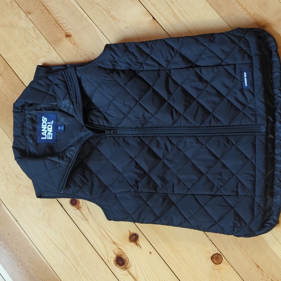 NWOT - Black Vest - Picture 3 of 3
